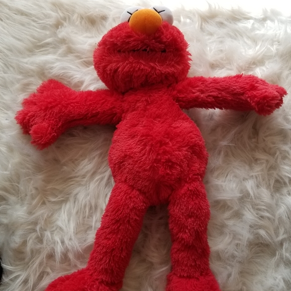 Uniqlo x KAWS Toys | Kaws Uniqlo Sesame Street Elmo | Poshmark
